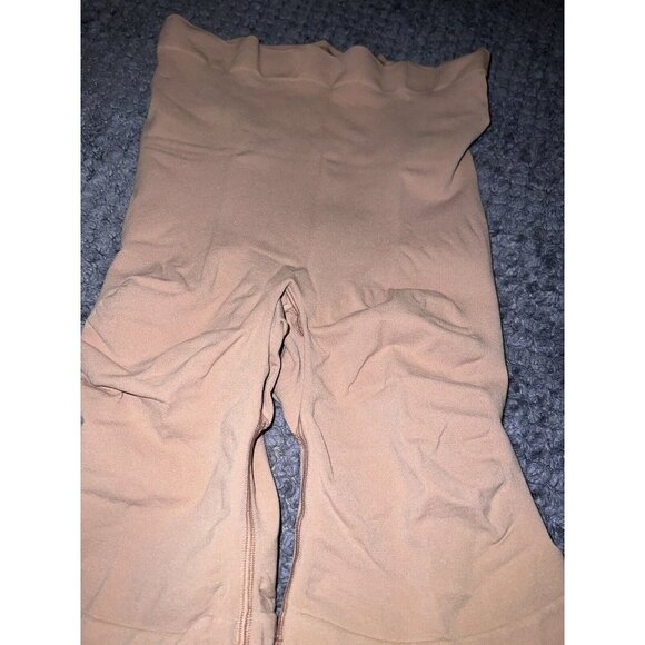 SKIMS Seamless Sculpt Sculpting Mid Thigh Shorts - Ochre Size 4X/5X - Picture 3 of 8